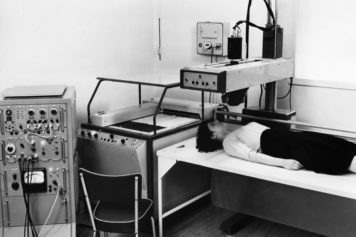 Service hospitalier Frédéric-Joliot, scintigraphy machine (Orsay, January 6, 1959).