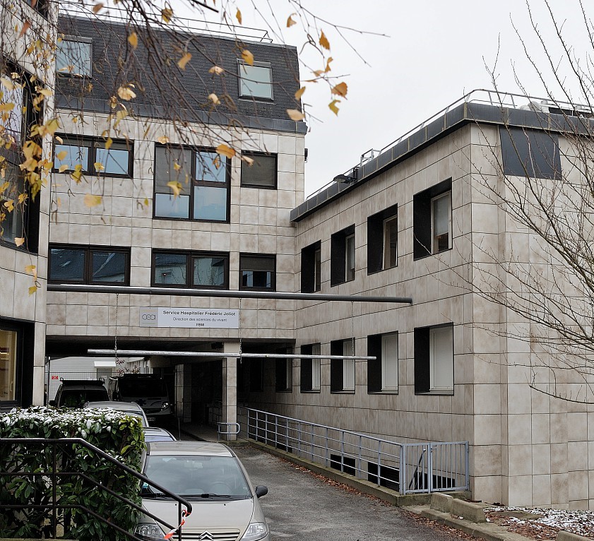 Le Service Hospitalier Frédéric Joliot (CEA, DRF) au sein de l'hôpital d'Orsay, en 2010